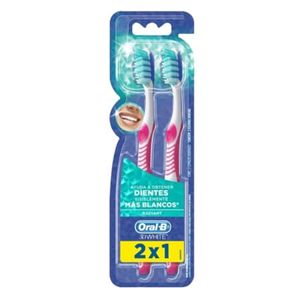ORAL BCEPILLO DENTAL  ADVANTAGE 40 3EN1 MEDIANO 2X1
